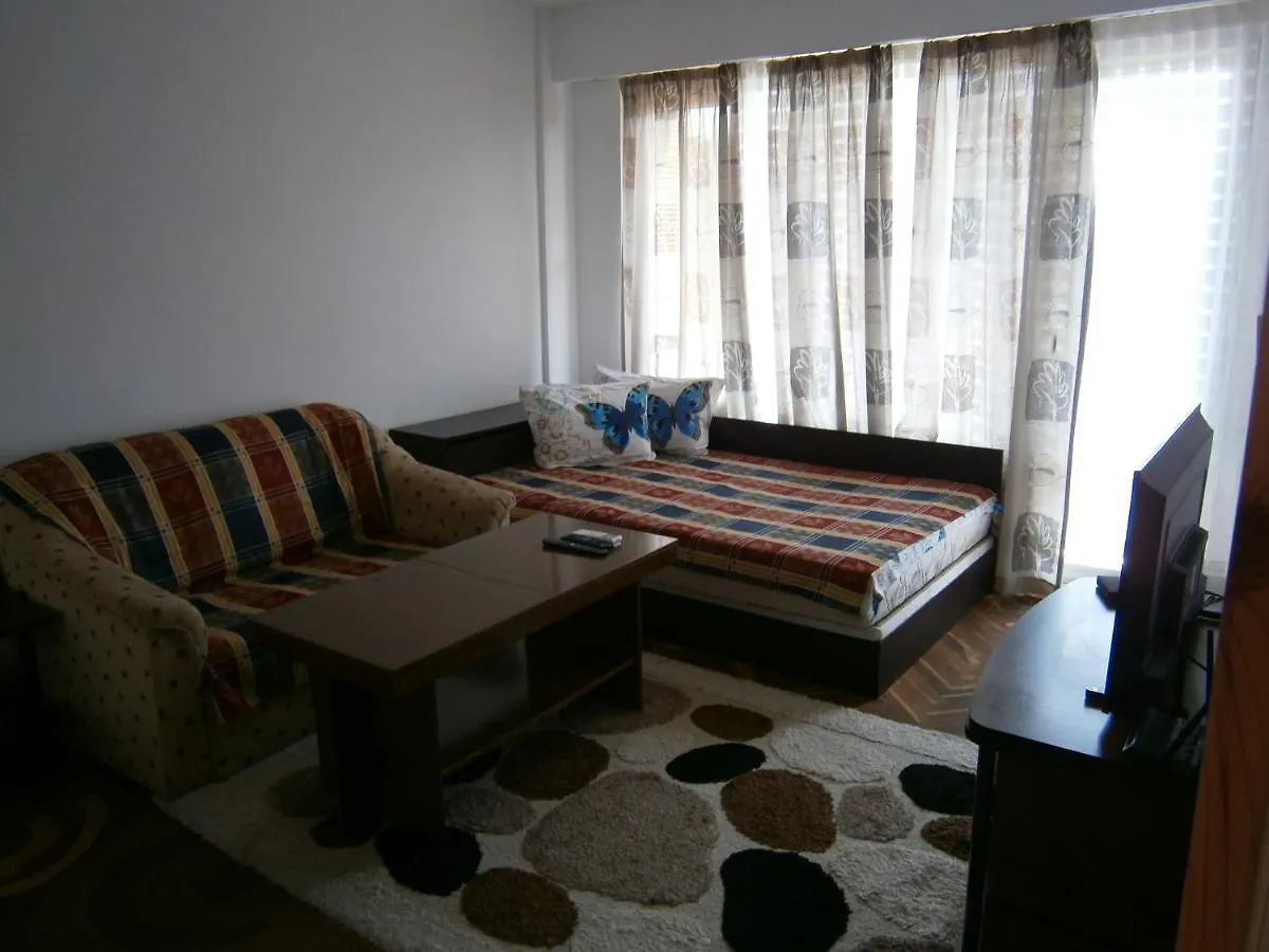 Апартамент Геци Varna Apartment